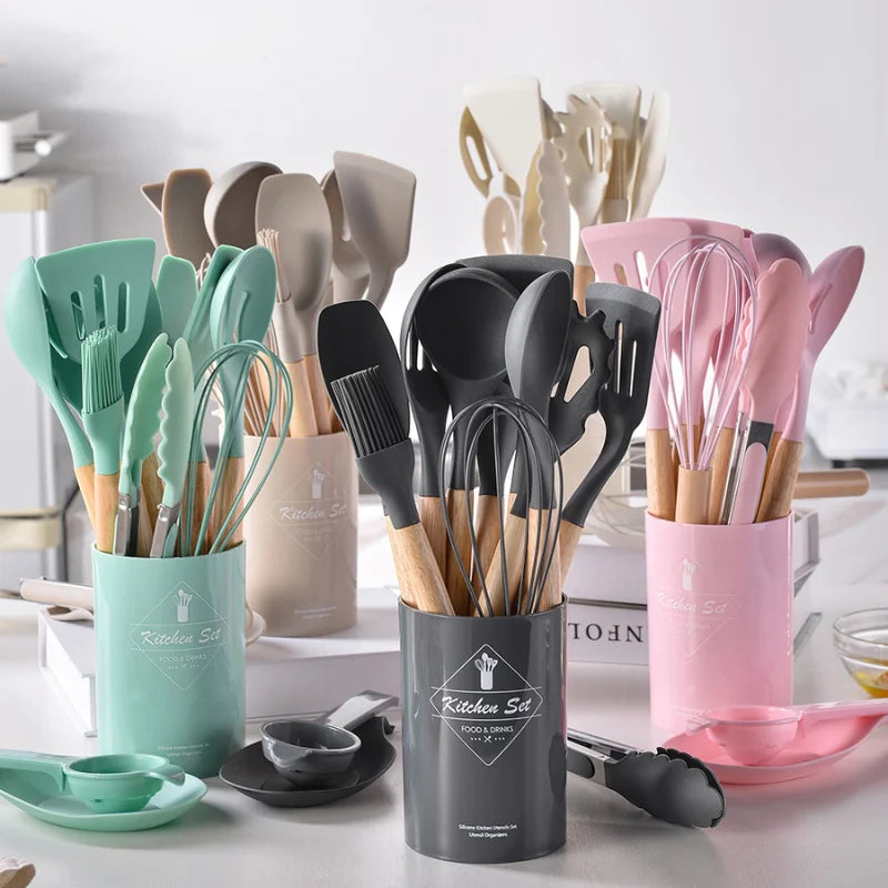 Conjunto de Cozinha Premium: 12 Peças de Silicone + Utensílios e Suporte para Copo